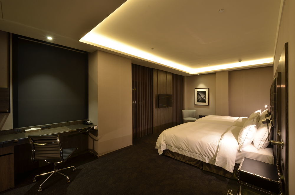 Starhaus Hotel Гаосюн Екстер'єр фото